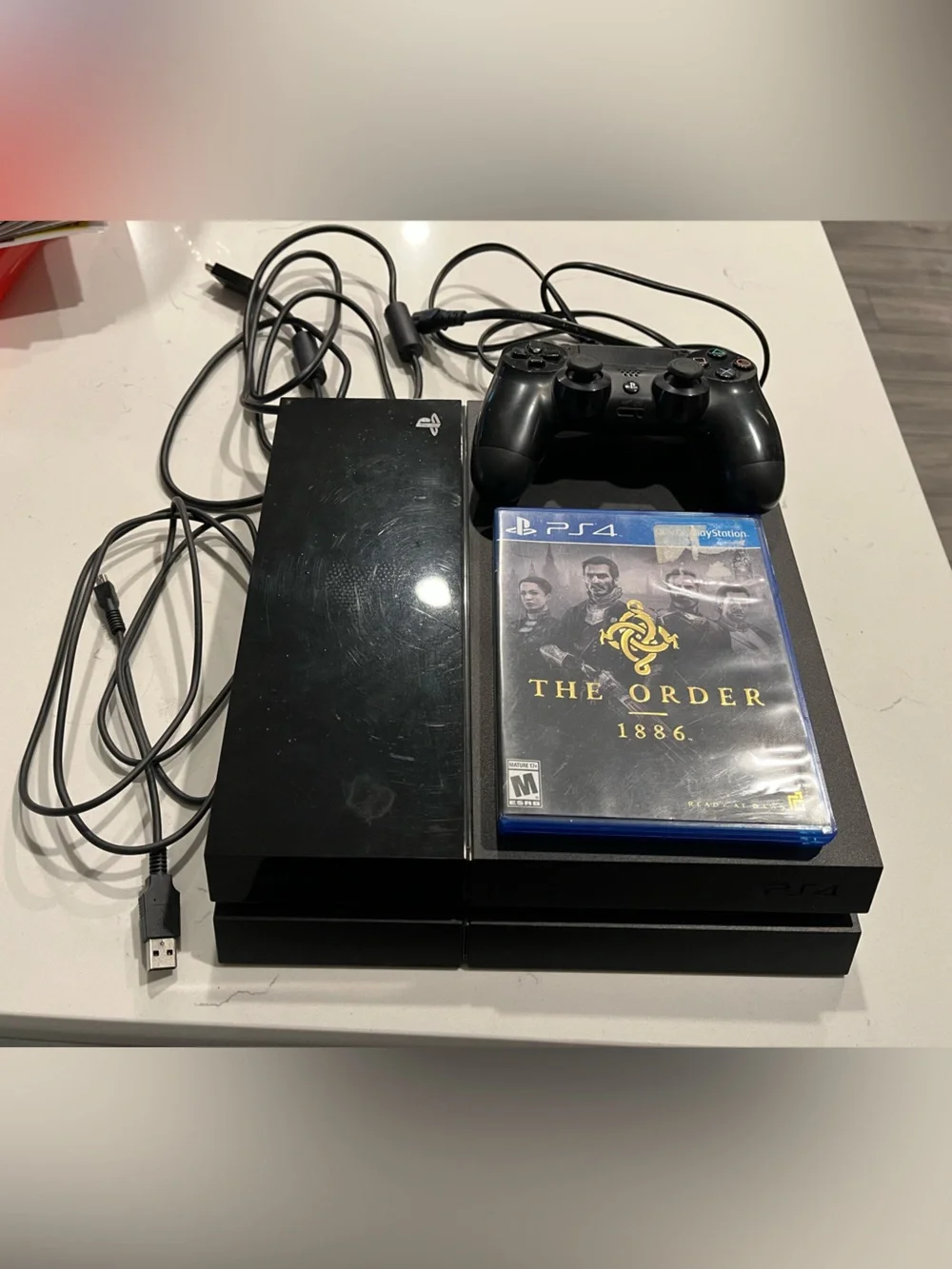 Sony PS4 Console Bundle in Black with Controller and The Order 1886